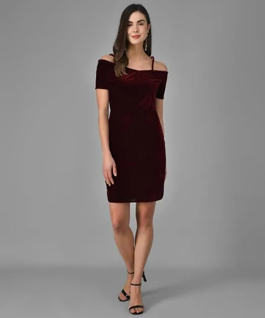 Maroon Velvet Mini Bodycon Dress Short Sleeve Solid Pattern
