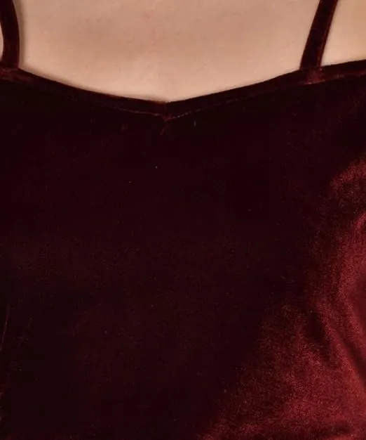 Maroon Velvet Mini Bodycon Dress Short Sleeve Solid Pattern