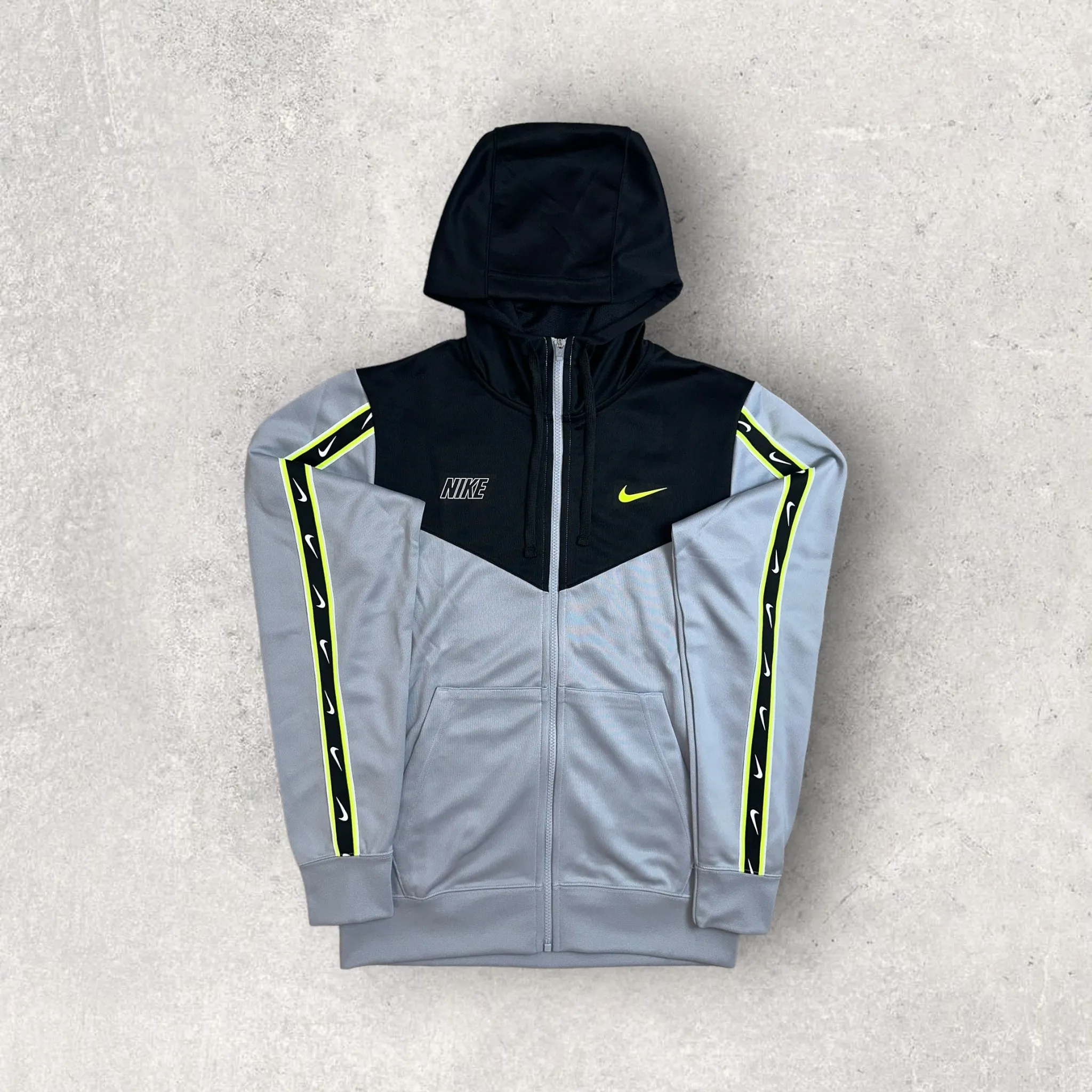 NIKE POLY REPEAT JACKET/SHORT SET - BLACK/GREY/VOLT