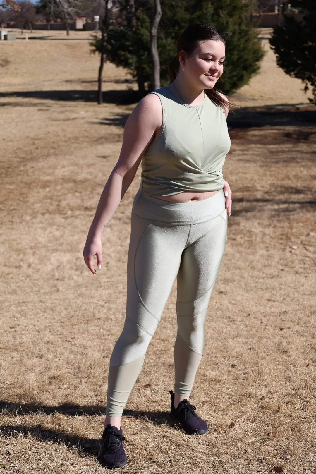 Silky sage mesh leggings