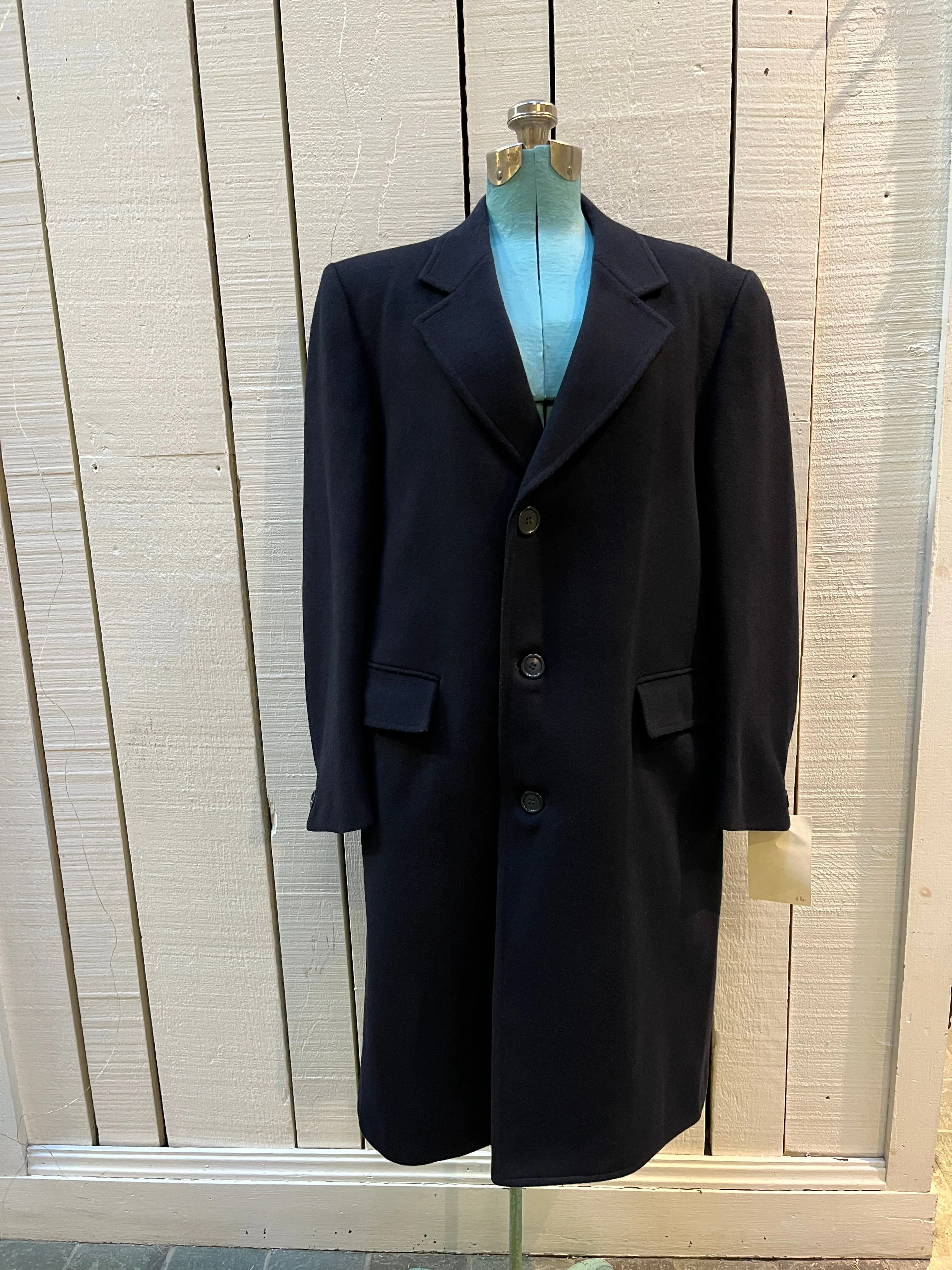Vintage Leishman Grey Wool and Cashmere Blend Coat, Size 40 Canada